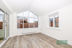 Photo 17- click for photo gallery